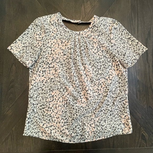 Banana Republic Gray Pink Animal Print Top - Picture 1 of 3
